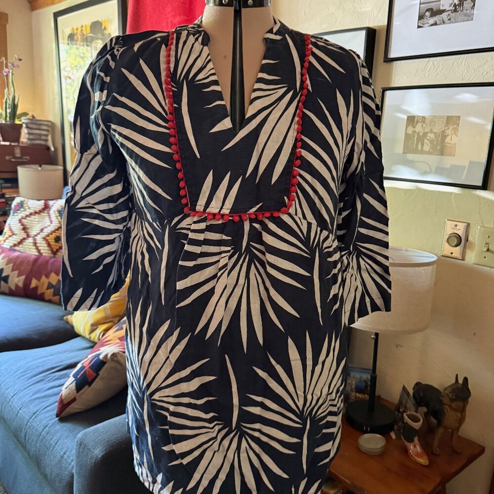 Boden, Navy, White, and Red Linen Tunic Dress
